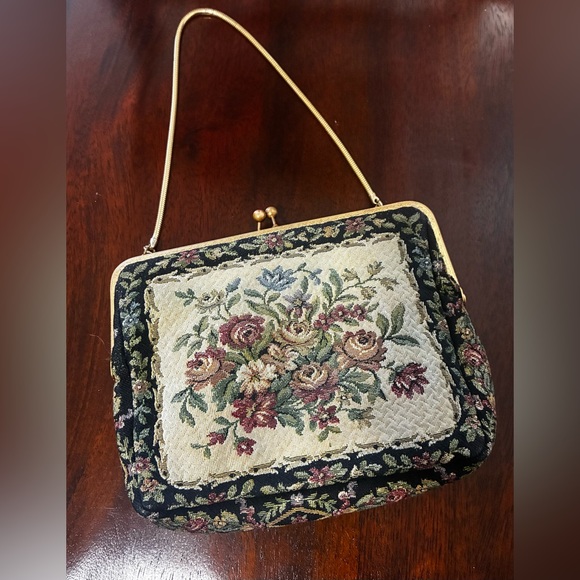 Vintage Handbags - Vintage tapestry floral purse